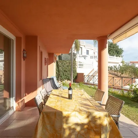 Hills With Seaview フエンヒロラ