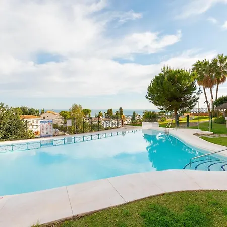 Апартаменти Hills With Seaview *