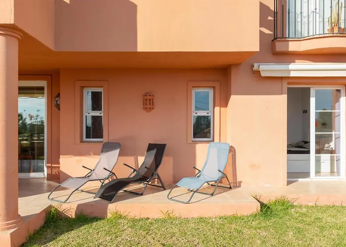 Hills With Seaview * フエンヒロラ